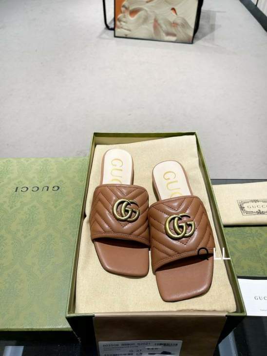 Picture of Gucci Slippers _SKUGuccisz35-39LL01051985